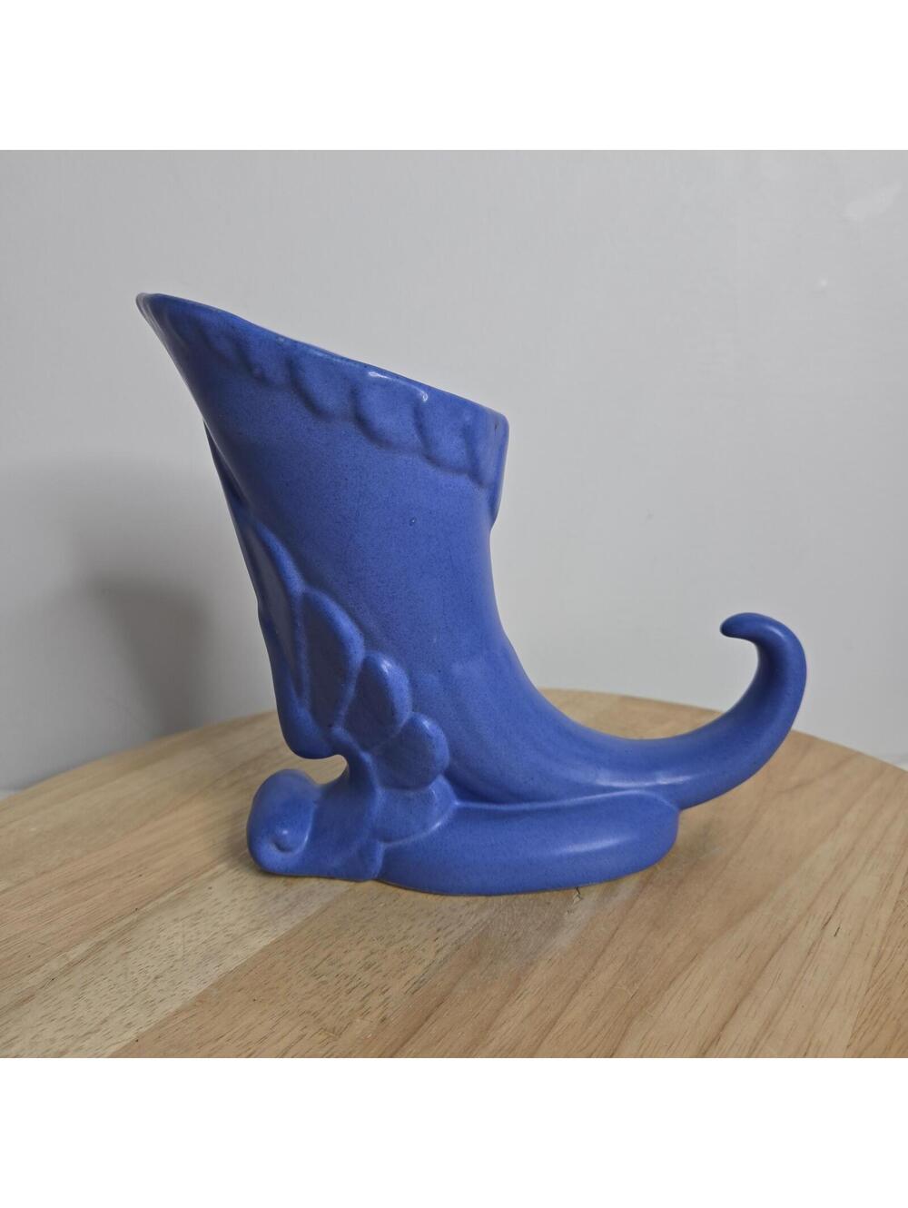 Vintage Niloak Cornucopia Pottery Vase Periwinkle Blue Matte Planter 1930s-1940s